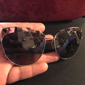 Diff Eyewear Izzy Sunglasses